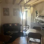 דירה Prestige, Cour Paoli קורטה