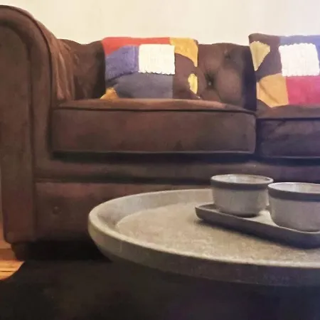 Prestige, Cour Paoli 아파트