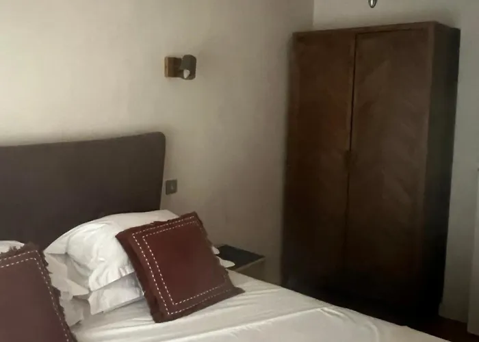 Prestige, Cour Paoli Corte (Corsica)