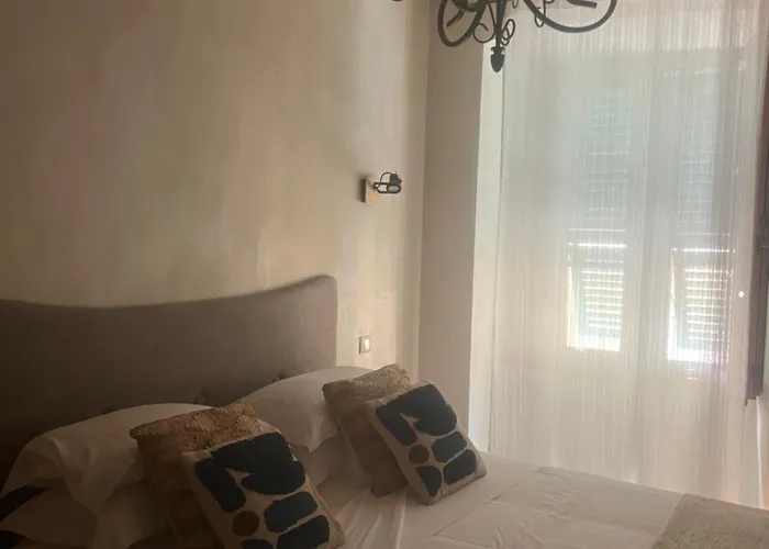 Prestige, Cour Paoli Corte (Corsica)